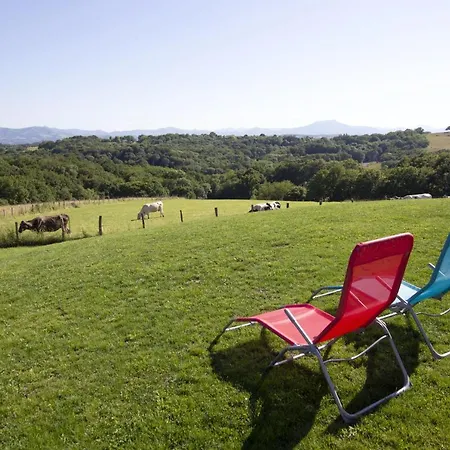 Maison Au Calme Avec Vue Sur Les Montagnes Hébergement de vacances *